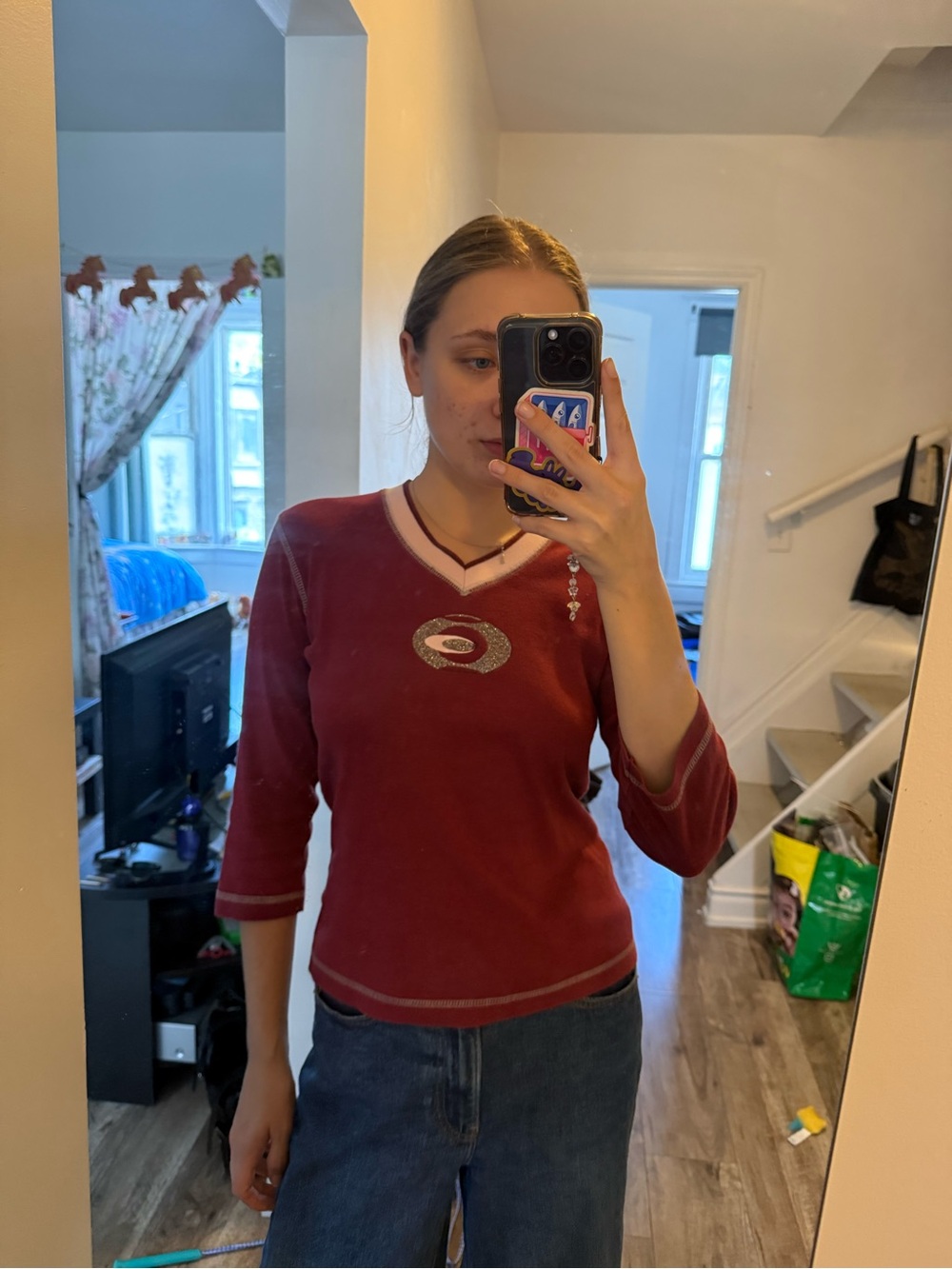 Vintage Y2K V-Neck Burgundy and light pink northern reflection 3/4 sleeve top